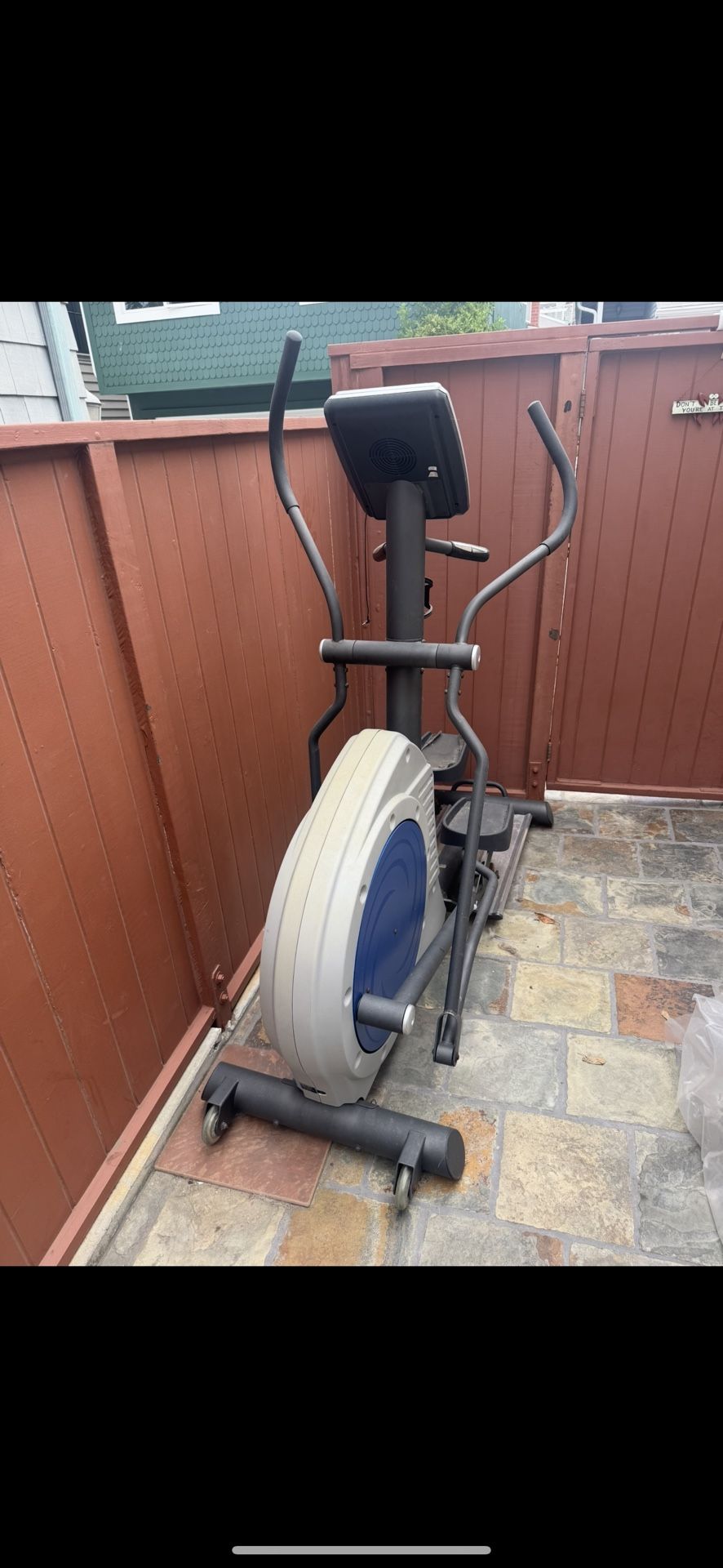 Epic Elliptical Trainer - Great Condition + Cords