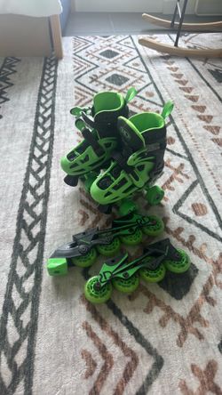 Expanding Kids roller skates size 12-2