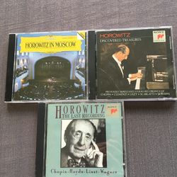 Classical Music Piano Legend Vladimir Horowitz, his most classic 3 CDs.  Horowitz The Last Recording. Horowitz Live In Moscow. Horowitz Discovered Tre