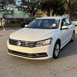 2016 Volkswagen Passat 