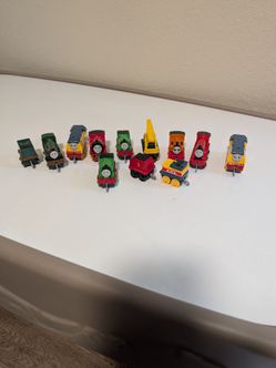 (Thomas the train) trains