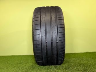 325/30/23 Pirelli PZero
