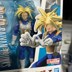 DRAGÓN.  BALL.  SH.  FIGUARTS.     BANDAI.     SUPER.  SAYAIN.    TRUNKS