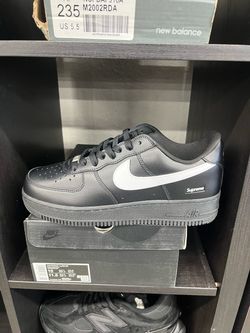Supreme x Nike Air Force 1 Low sneakers