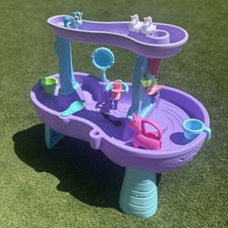Step2 Rain Showers and Unicorns Blue / Pink / Purple Water Table