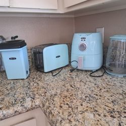 Tiffany Blue Kitchen Appliances Toaster Is No Longer Available.  