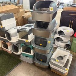 New cat litter box and cat tree 