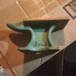 Antique Jewlers anvil