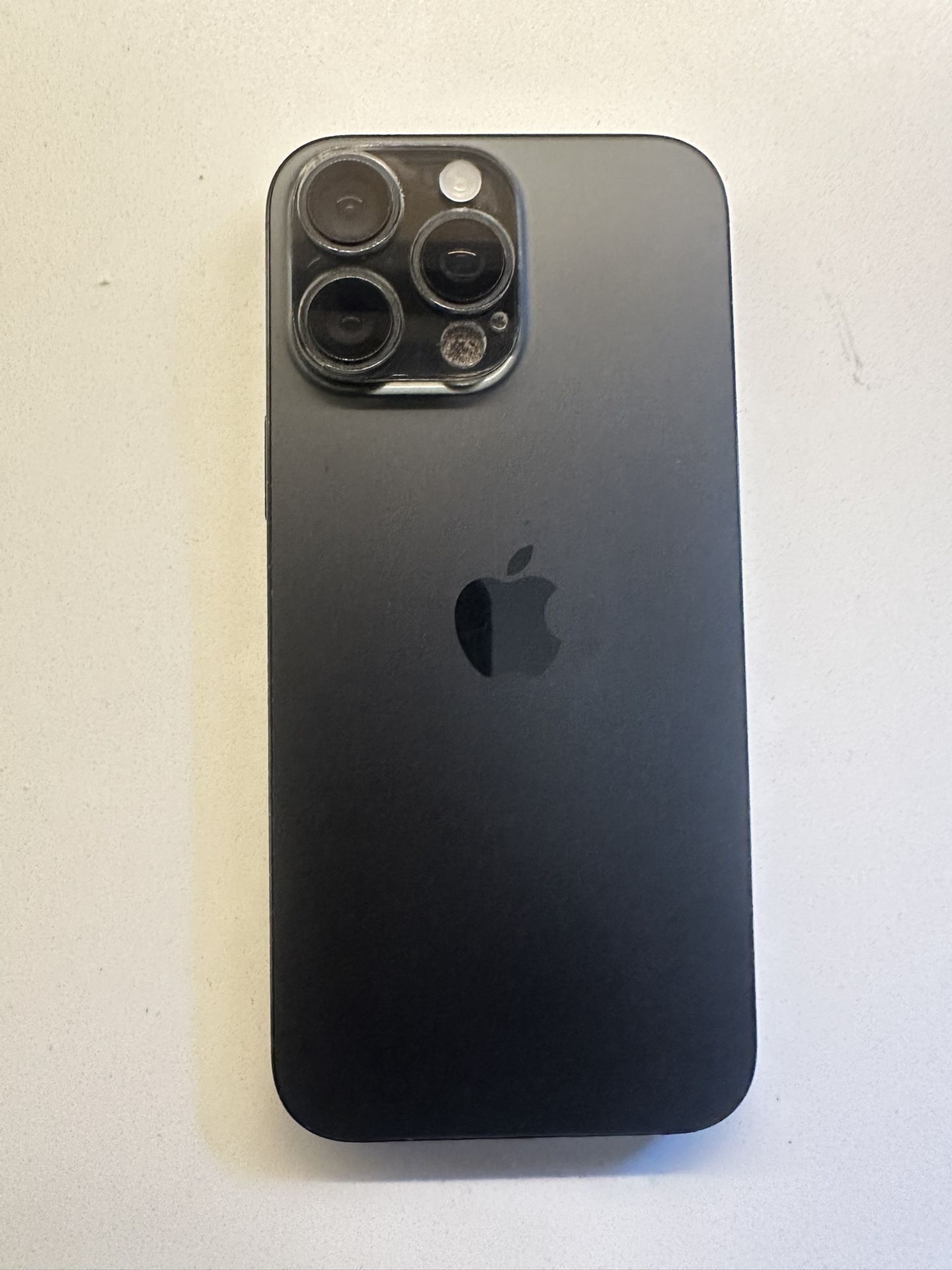 iPhone 16 Pro Max – 512GB – Unlocked