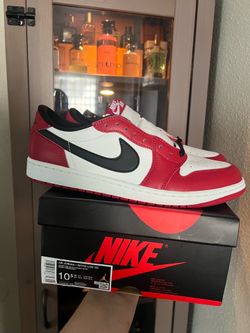 Jordan 1 Retro Low OG Chicago (2025) sneakers