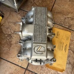 Lexus Ls400 Upper Intake Manifold