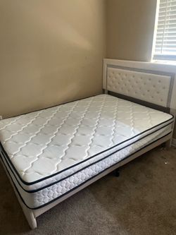 White full size bed
