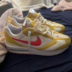 Nike Air Max Dawn Vivid 