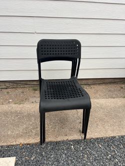 4 black ikea chairs