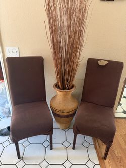 Decor/chairs