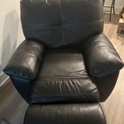 Ashley Furniture Leather Set 