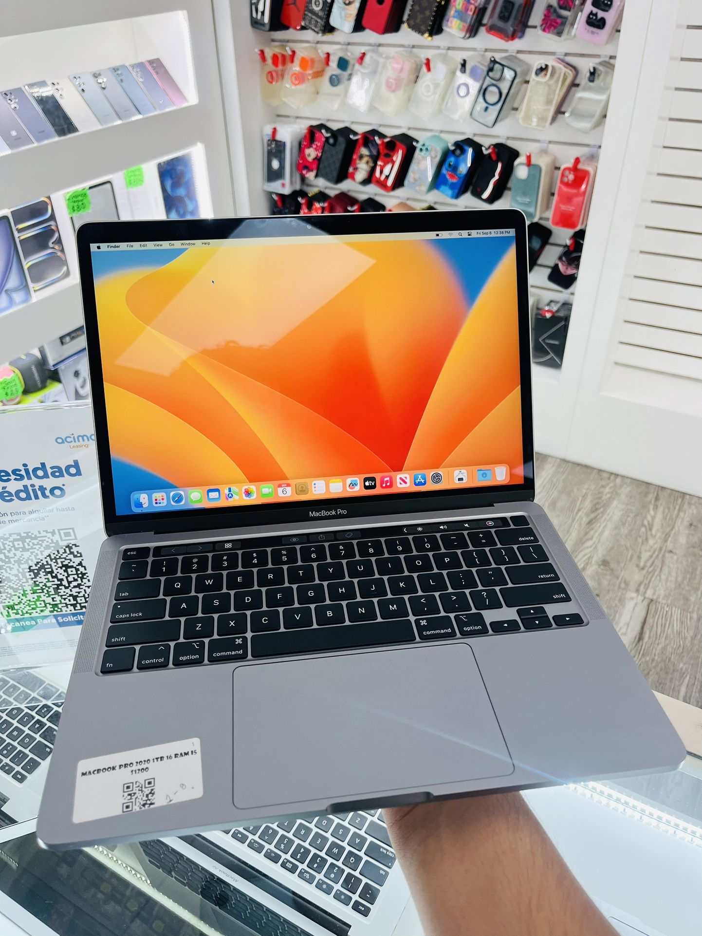 MacBook Pro 2020 Core i5 16gb Ram 1tb $50 Down - Computers