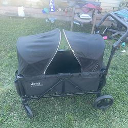 Jeep Evolve Stroller Wagon