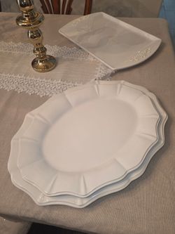 set of 2 white server oval
