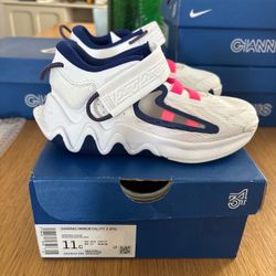Nike Giannis Immortality 2 Kids Sneakers Size 11C