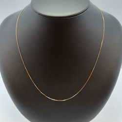 10K Gold Rose Box Chain. New 