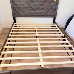 Cama Queen Size Nueva En Caja No Colchon 