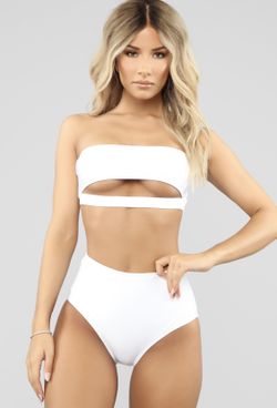 Fashion nova swimsuit