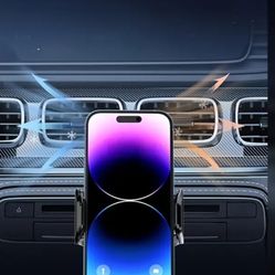 Universal Car Phone Mount – Auto-Lock Grip, Adjustable, Fits All Phones