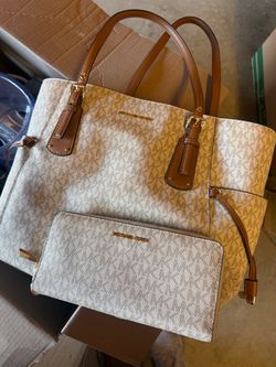 Michael Kors purse & Wallet