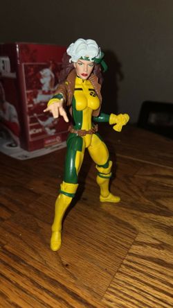 Rogue marvel legends