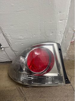 Lexus Is300 sport design taillight