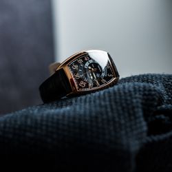 FRANCK MULLER CINTRÉE CURVEX RETROGRADE DAY & NIGHT WATCH