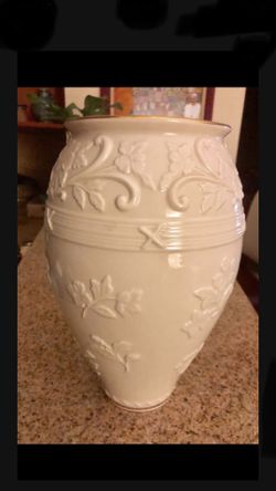 Lenox Vase 