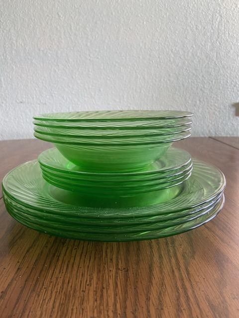 RARE Antique Plate Set Of 4 Green Pryex