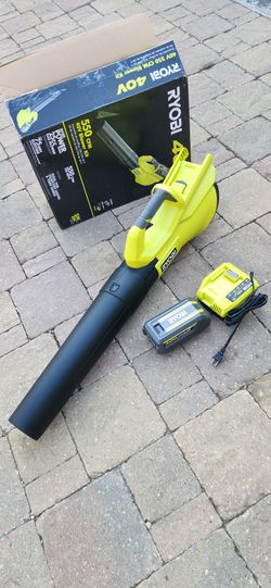 RYOBI
40V 120 MPH 550 CFM Cordless Battery Leaf Blower With 4.0 Ah Battery and Charger