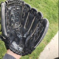 Baseball Glove, Youth 11, RHT, "Rawlings", See 2 Pics, Derek Jetter