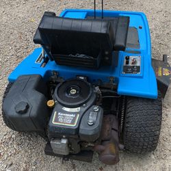 Dixon Ztr 427 Lawn Mower Zero Turn Lawn Mower for Sale in Hinckley