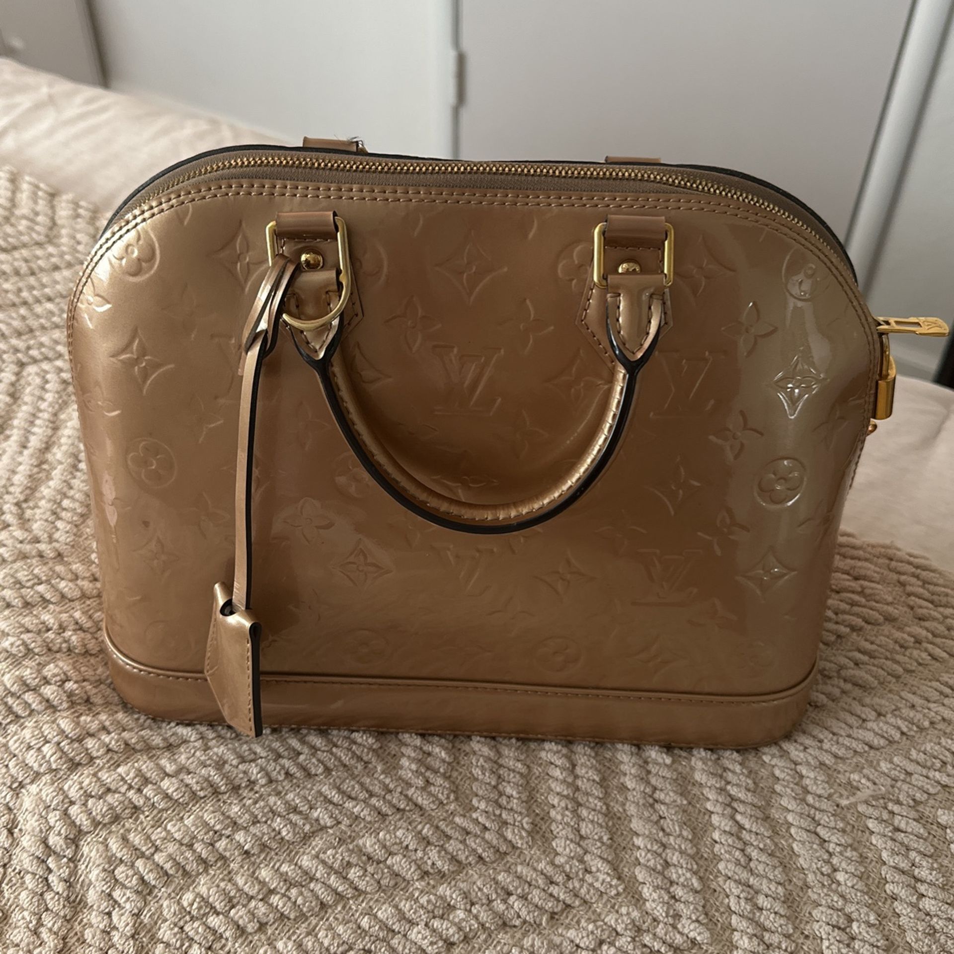 Louis Vuitton Monogram Alma BB