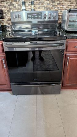 Frigidaire Gallery 30" range