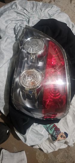 2004 - 2006 subaru impreza sti passenger side taillight