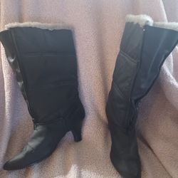 Boots Ladies Rain/Snow 7 1/2