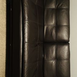 Sofá Cama de Piel color chocolate muy bonito ✅