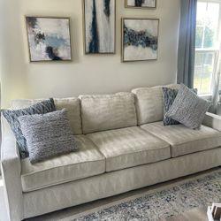 Like New Living room Set