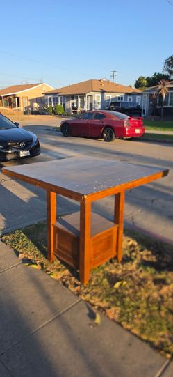 Free table