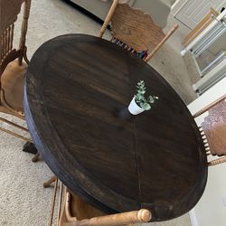 Table And Chairs 