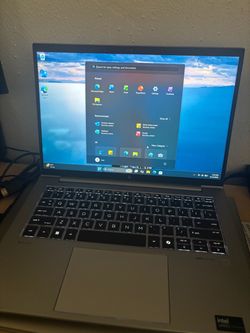 HP ZBOOK Firefly G11 14” business laptop workstation