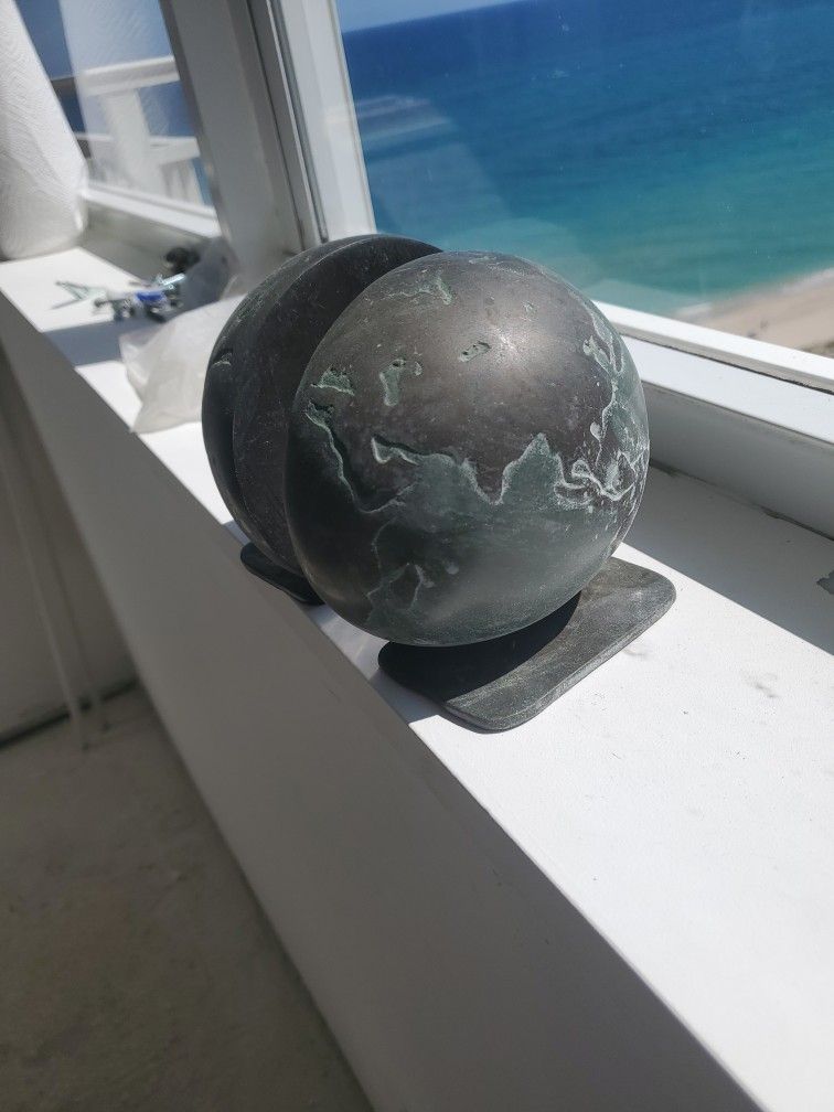 Bronze Globe Bookends 