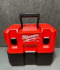 Milwaukee (0960-20) M12 FUEL 12-Volt Lithium-lon Cordless 1.6 Gal. Wet/Dry Vacuum (Vacuum-Only)