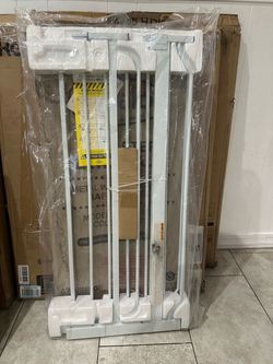 Extra Tall Pet Gate / Baby Gate - Fits Openings 29” - 36.5”