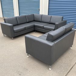 Gray Sectional & Loveseat Piece